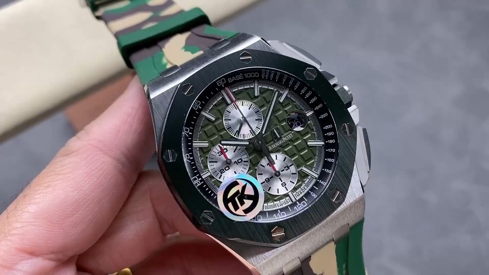 Quality-check video thumbnail of Audemars Piguet 26400SO.OO.A055CA Replica