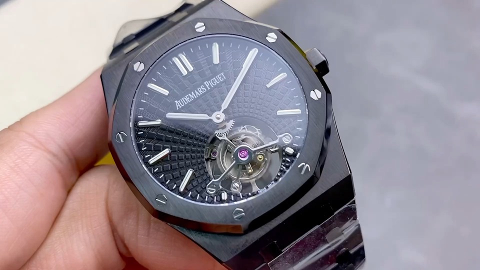 Quality-check video thumbnail of Audemars Piguet Royal Oak 26522CE Super Clone Ceramic Tourbillon