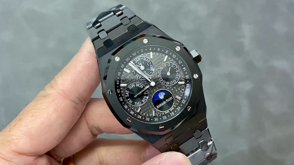 Quality-check video thumbnail of Audemars Piguet Royal Oak 26579CE Super Clone Ceramic Perpetual Calendar