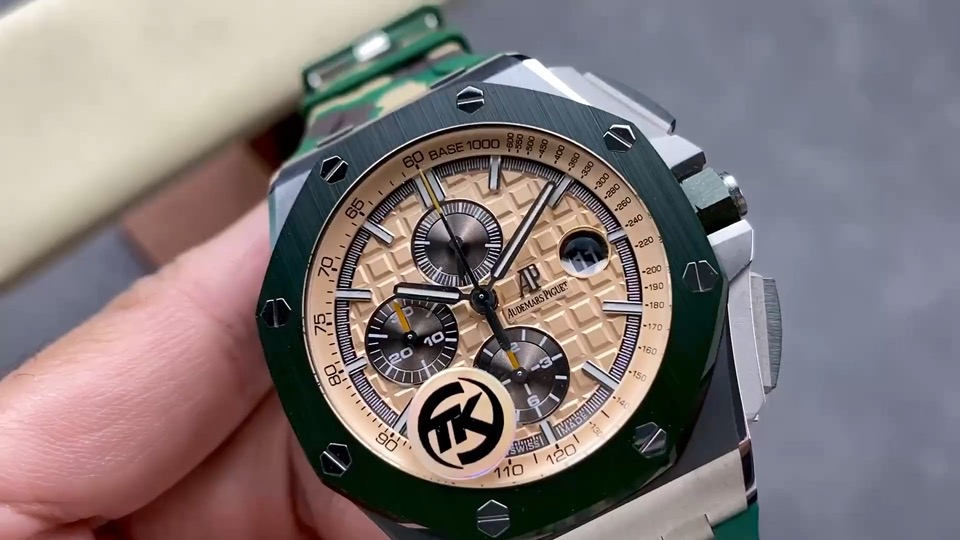 Quality-check video thumbnail of Replica Audemars Piguet 26400SO.OO.A054CA