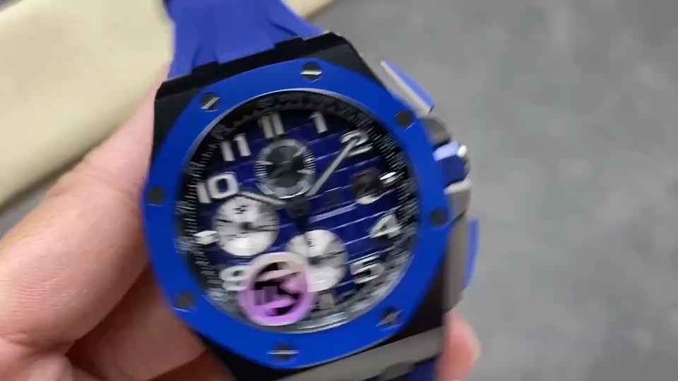 Quality-check video thumbnail of Replica Audemars Piguet 26400SO.OO.A057CA