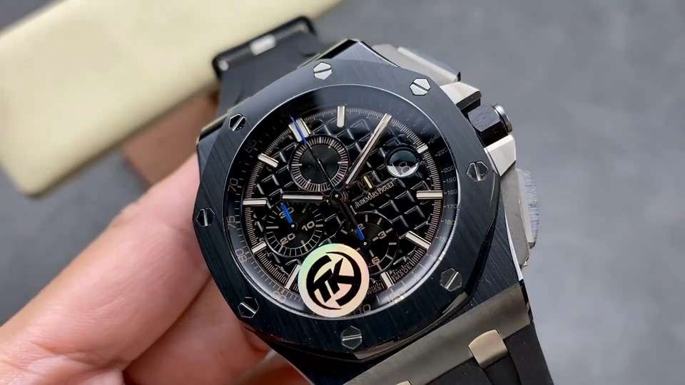 Quality-check video thumbnail of Replica Audemars Piguet 26405CE.OO.A002CA